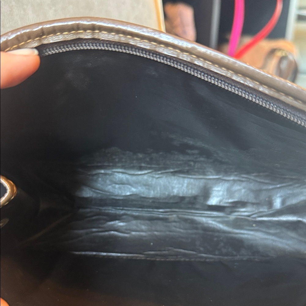 Fendi vintage top zip and side snap clutch - Picture 10 of 13